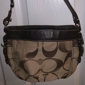Never used Coach bag ❤️